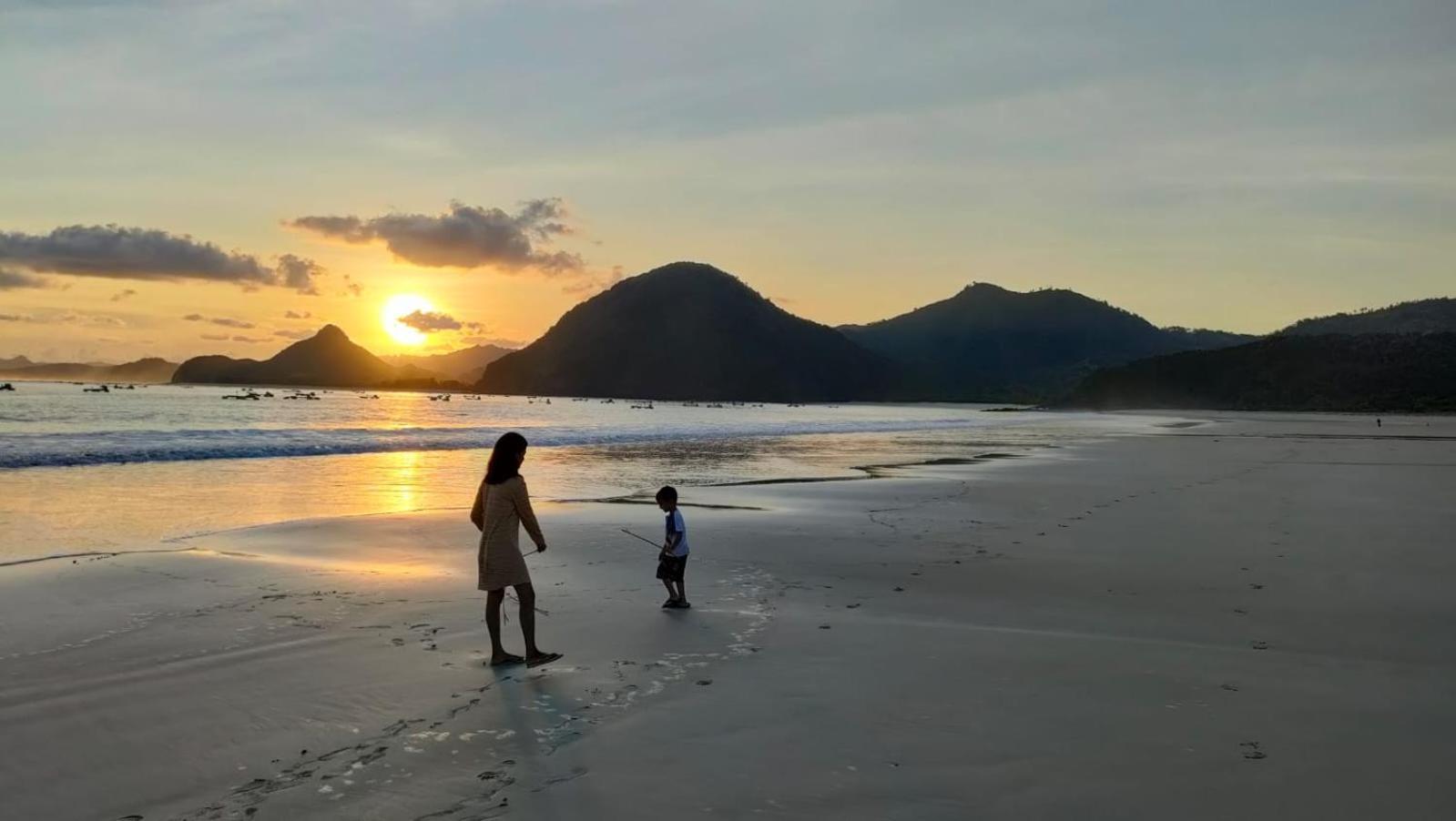 Tropik Resort Lombok Селонг-Беланак Экстерьер фото